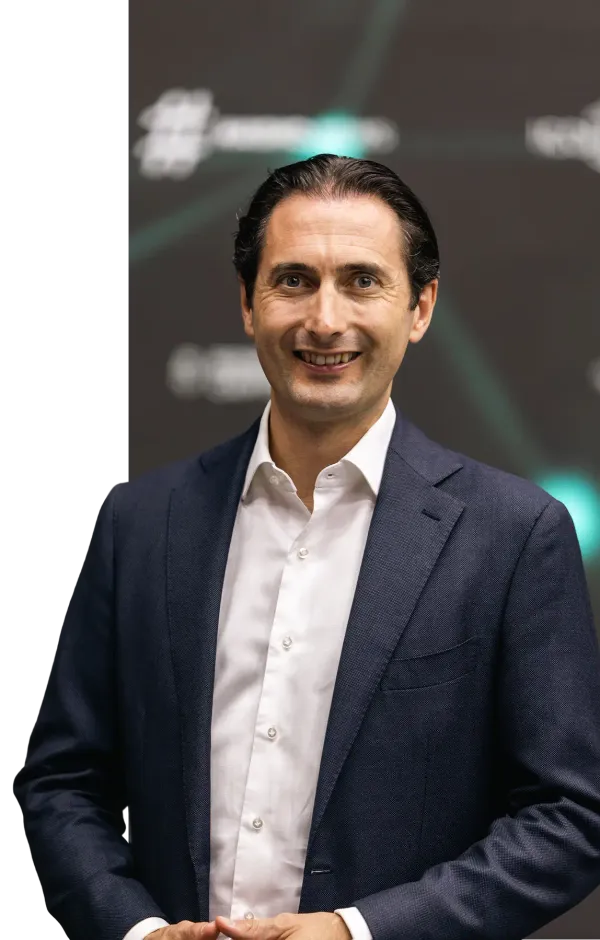 Dr. Mark van Rijmenam delivering a keynote on stage