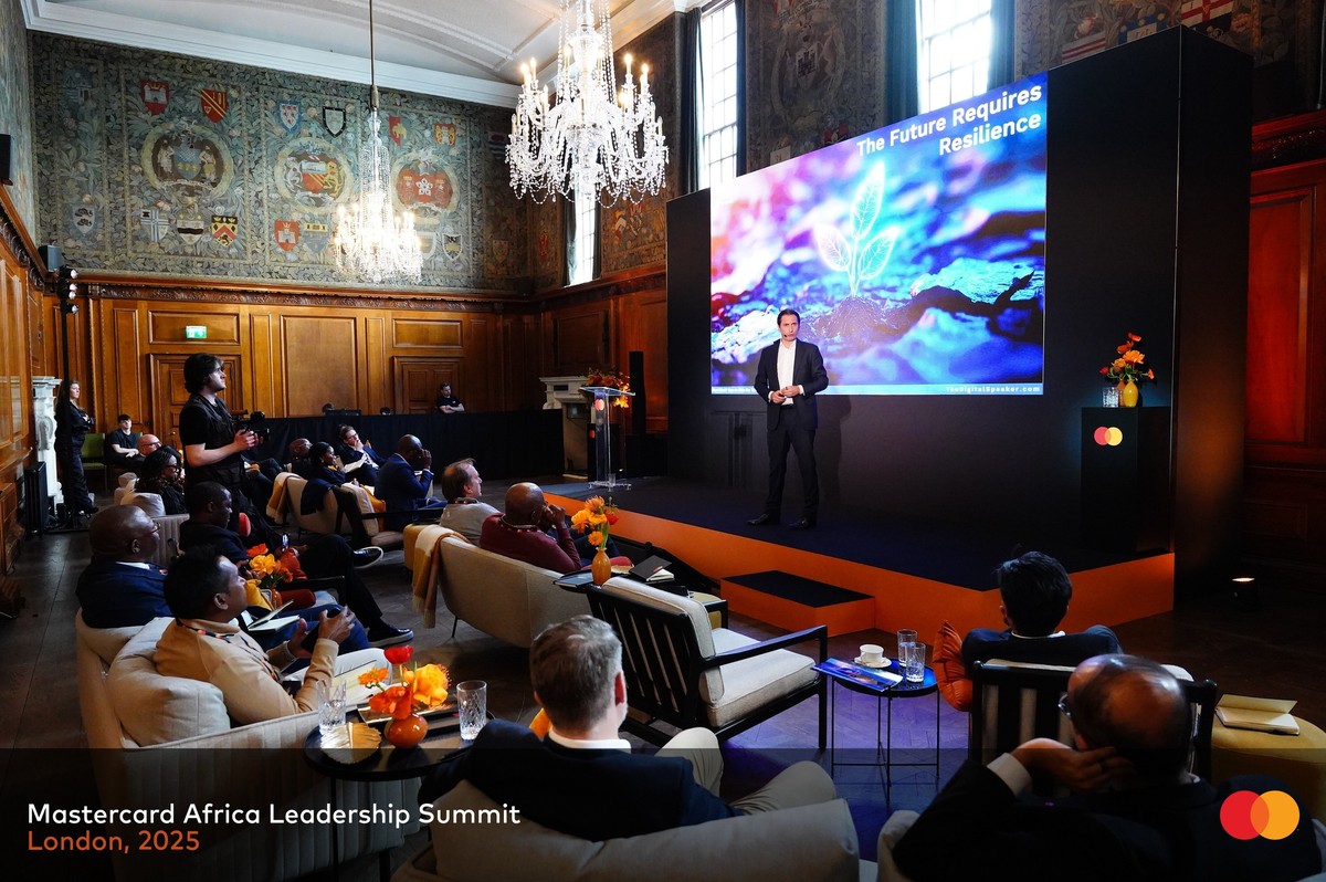 Dr. Mark van Rijmenam