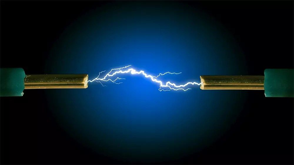 5 Reasons Apache Spark is the Swiss Army Knife of Big Data Analytics